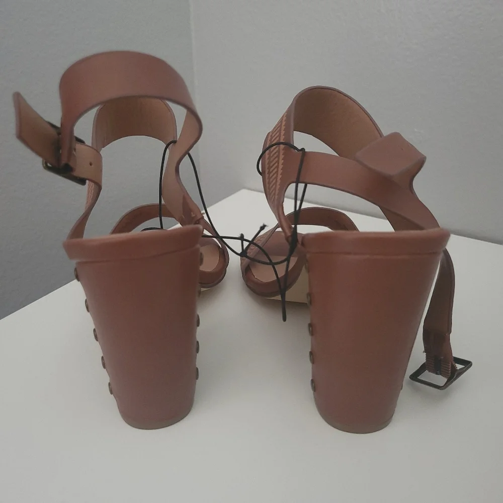 Indigo Rd. Wedges - Picture 3 of 10